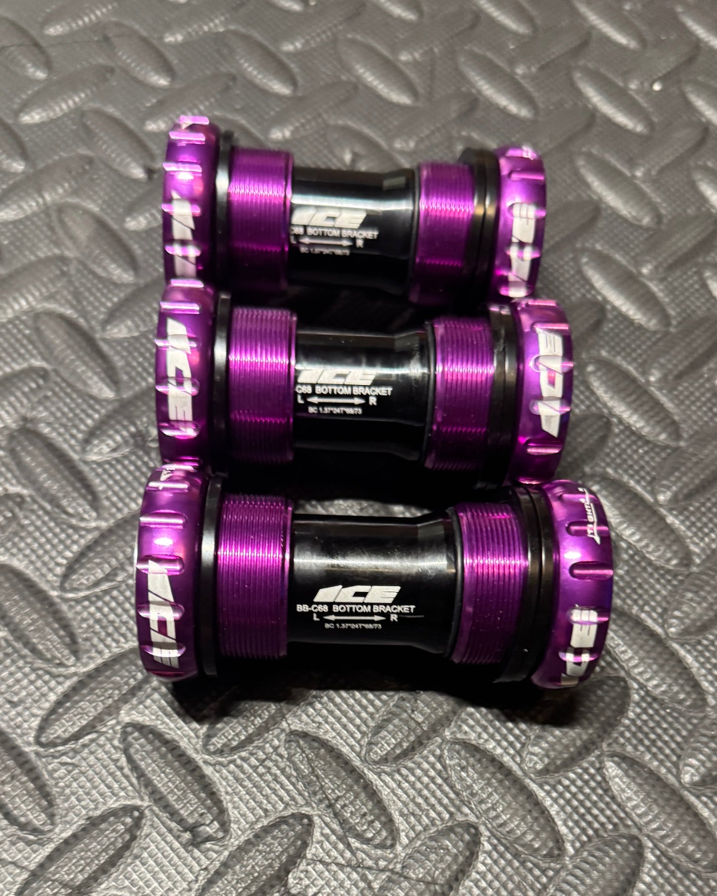 BOTTOM BRACKET